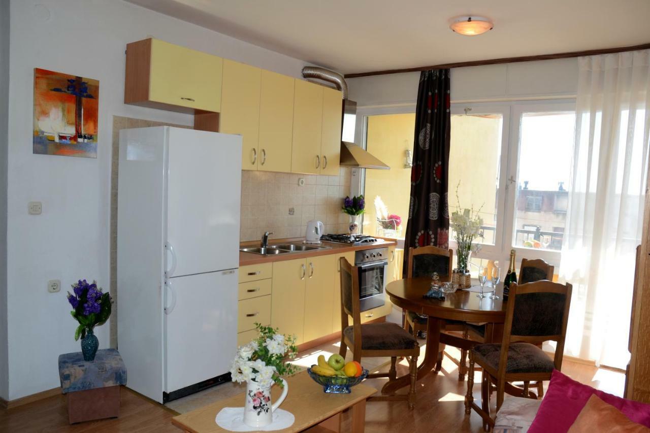 Apartment Alenka Makarska Exterior photo
